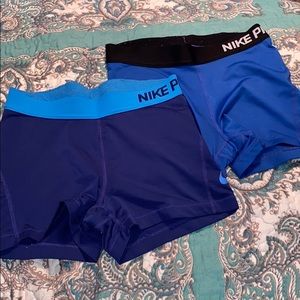 ⭐️2 nike pros shorts